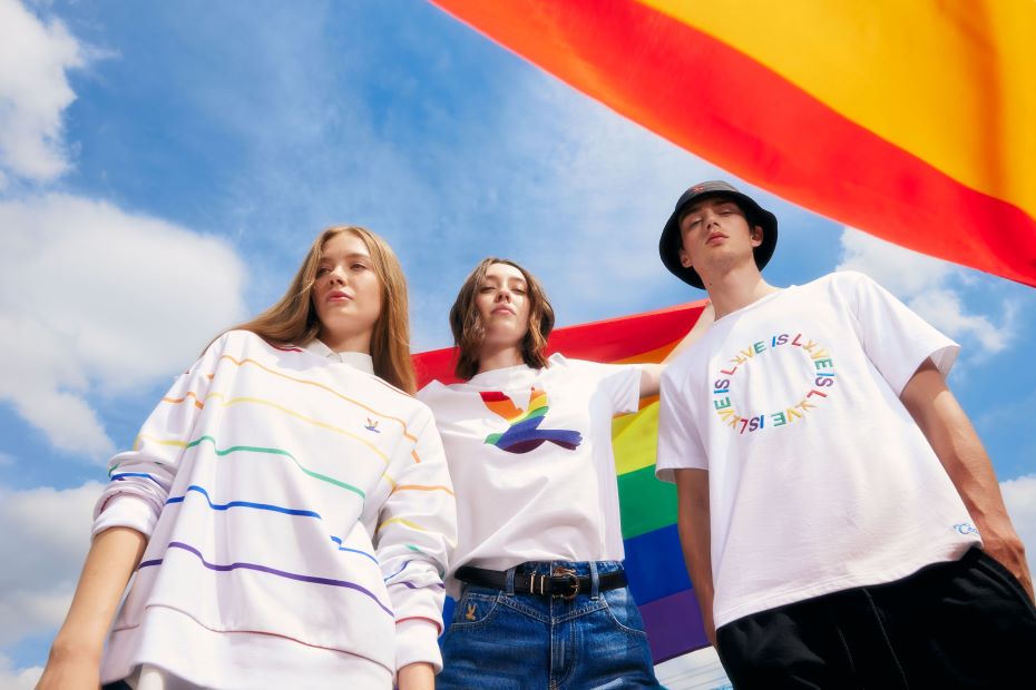 4 แฟชั่นแบรนด์ดัง ปล่อยคอลเลกชันพิเศษร่วมเฉลิมฉลอง Pride Month