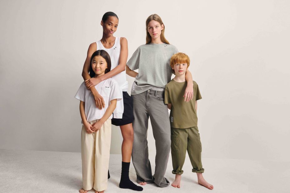 ยูนิโคล่ เตรียมปล่อยคอลเลคชันเสื้อยืด UNIQLO x ANYA HINDMARCH ในธีม “T-SHIRT SHOP”