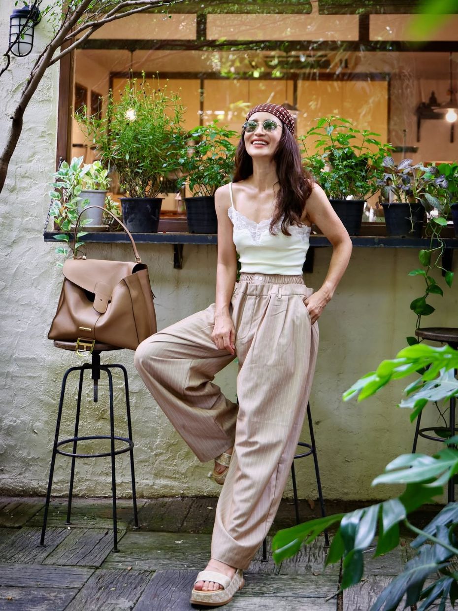 รวมลุคสุดชิคของคนดังกับกระเป๋า Delvaux