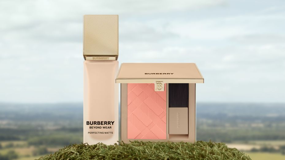 BURBERRY OUTDOOR BLUSH บลัชออนเนื้อแมตต์ที่สะท้อนกลิ่นอายชนบทอังกฤษอย่างมีเอกลักษณ์