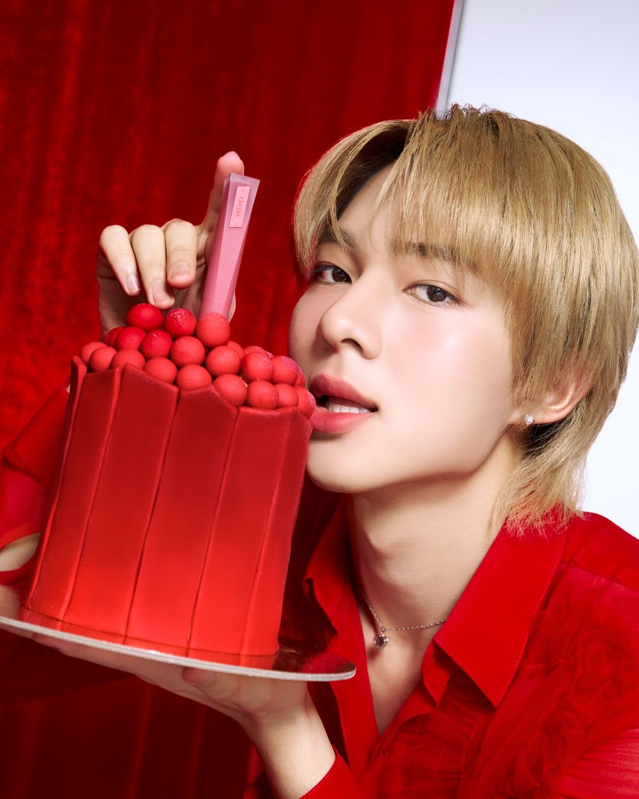 ‘นุนิว ชวรินทร์’ ขึ้นแท่น ‘3CE Thailand Lip Muse’ คนแรก พร้อมสะกดทุกสายตาด้วยสีสันลิปสุดไอคอนิก