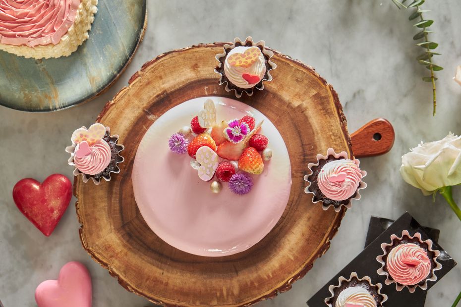 เตรียมตัวฉลองวันวาเลนไทน์ที่ 2 ห้องอาหารสุดโรแมนติก 2 สไตล์ ที่ เรน ทรี คาเฟ่ และ ดิ อัลเลียม แบงค็อก